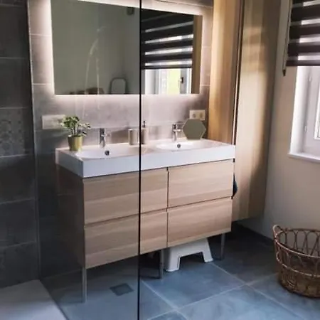Villa Adurbuy Avec Jacuzzi Durbuy