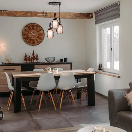 Adurbuy Avec Jacuzzi *