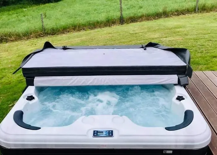 Villa Adurbuy Avec Jacuzzi *